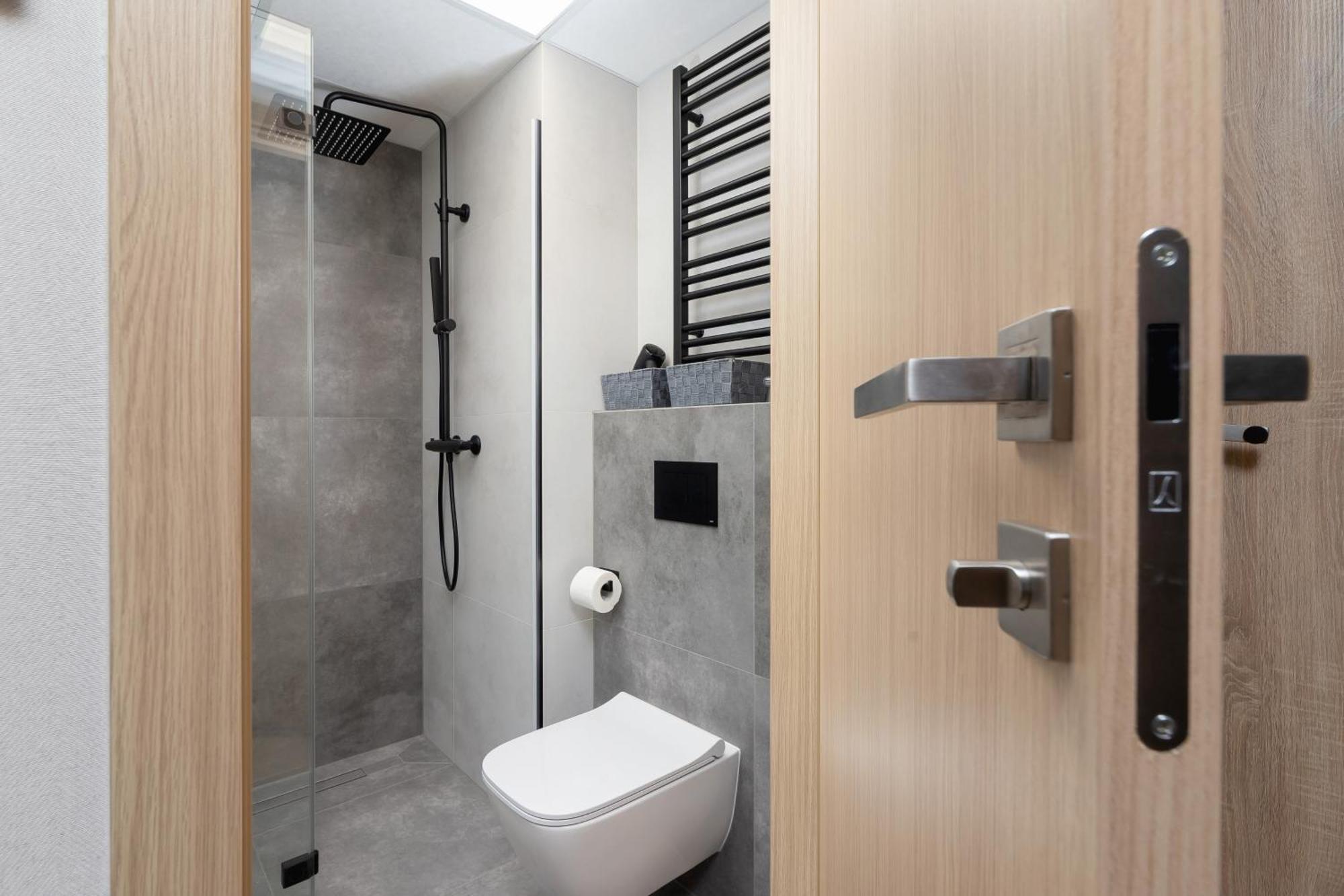 Modern Studios With Air Conditioning In Downtown Krakow By Noclegi Renters Eksteriør billede